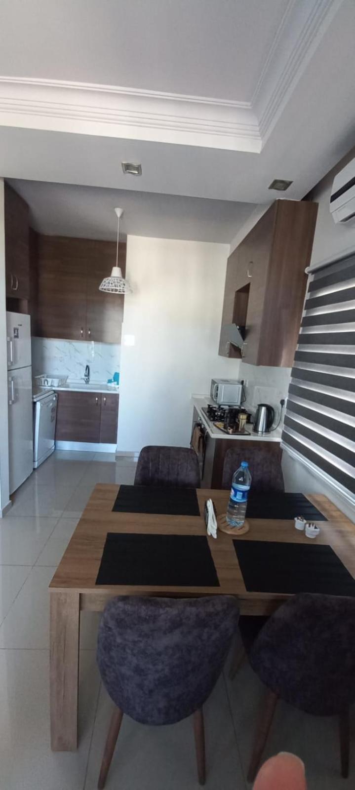 Oytam Apt Nicósia Exterior foto